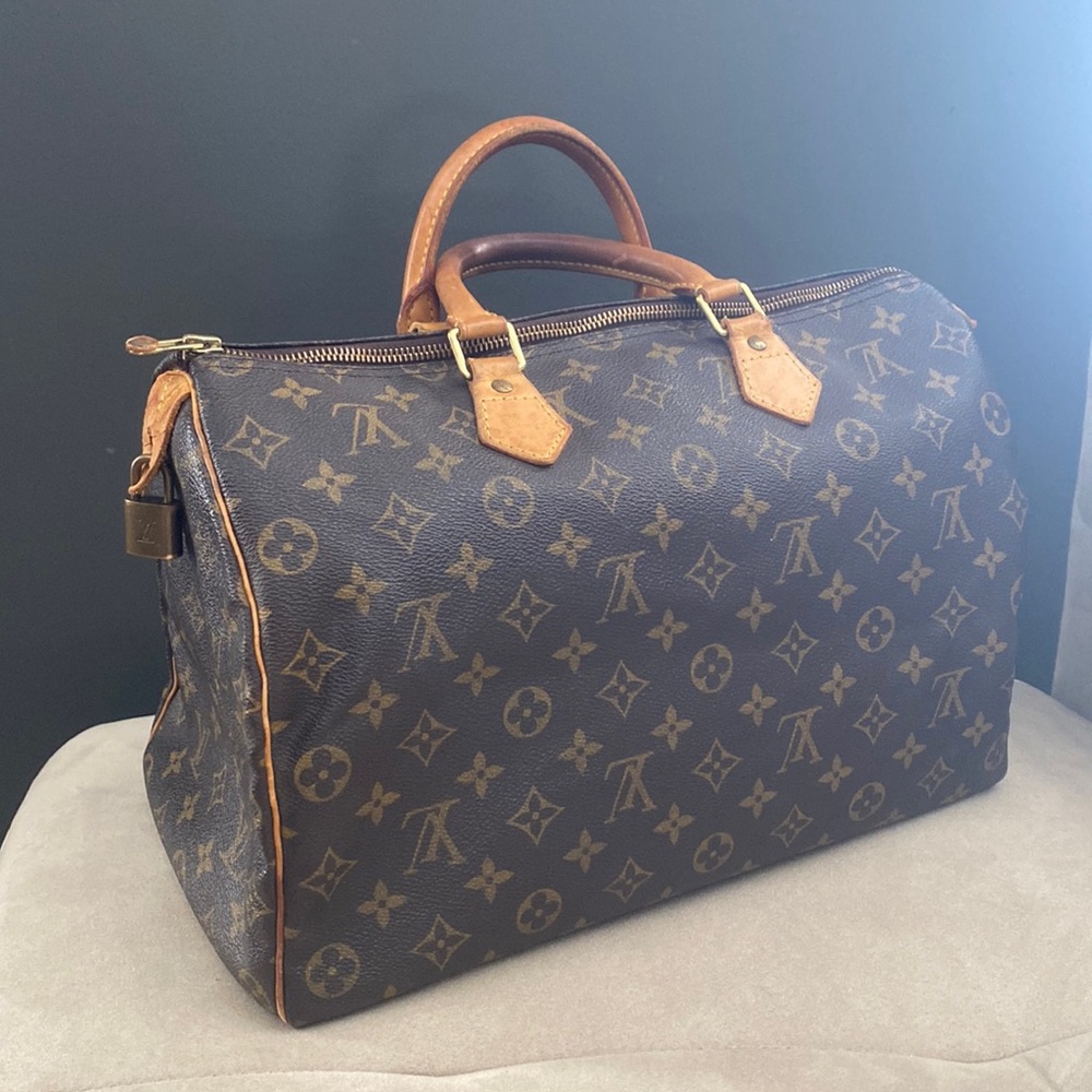 Louis Vuitton Speedy 35
